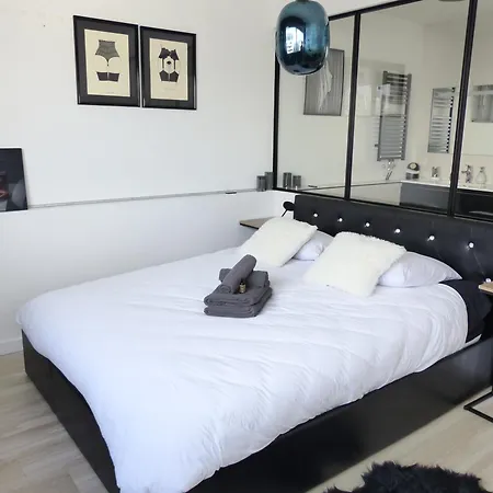 Apartment La Cite Des Coeurs Lu Parking Inclus