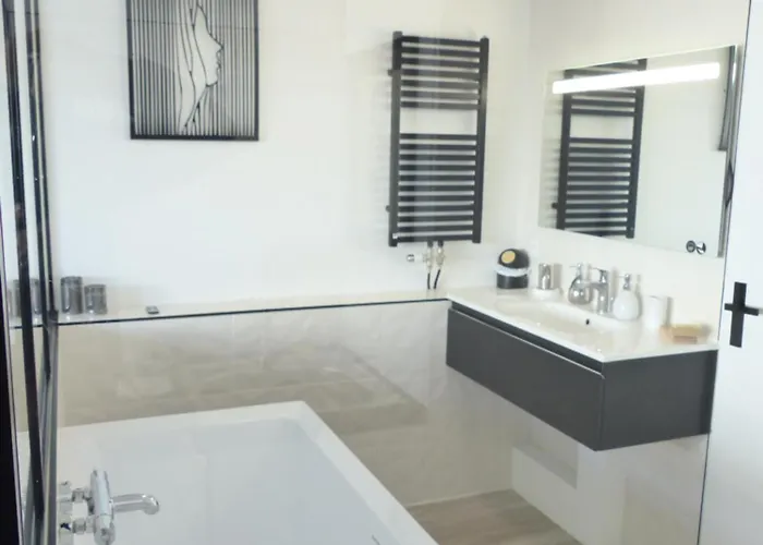 דירה La Cite Des Coeurs Lu Parking Inclus